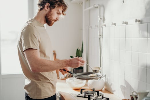 Man enjoying a healthy meal